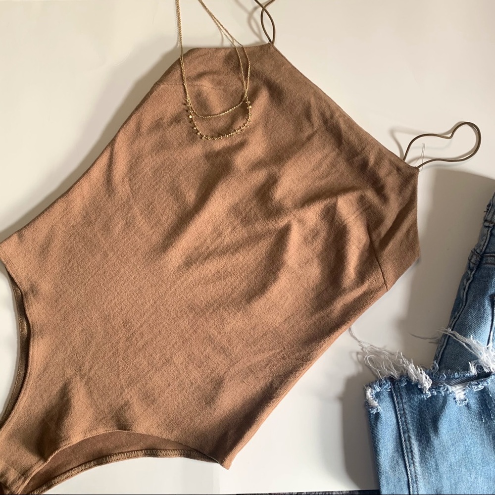 Brown velvet like bodysuit! 🤎